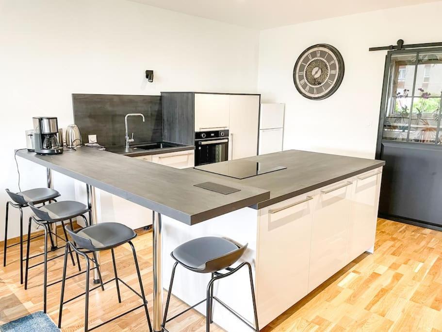 Appartement Cote Jardin - Centre Alencon Exterior photo